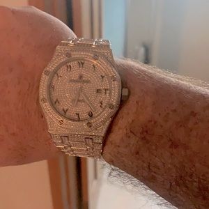 Brand new paperwork bill of sale 30.86ctts princess cut VVS2 diamonds15450T